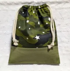 ハンドメイド、迷彩、星柄の給食袋、巾着袋、コップ入れ、緑