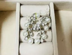 パールとクリスタルのフック式イヤリング　結婚式　お呼ばれアクセサリー