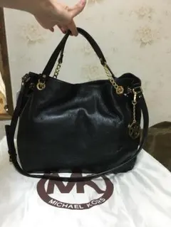 新品、タグ付き。マイケルコースのバッグ