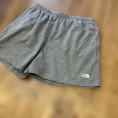 THE NORTH FACE ハーフパンツ グレー Lのサムネイル