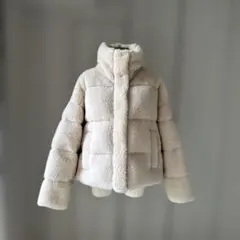 L*o様 WEEKEND MaxMara ボア ジャケット40のサムネイル