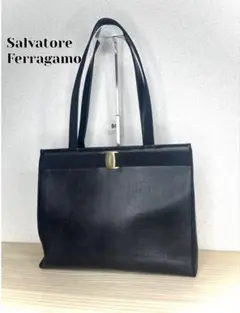 美品★ フェラガモ ヴァラ　トートバッグ　黒　ゴールド　肩掛け　鞄　A4収納