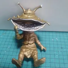 HG ウルトラマン コイン怪獣 カネゴン ウルトラQのサムネイル