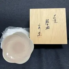 淡いピンクの陶器皿５枚セット