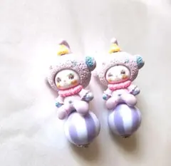 キャラクター型ピアス ピンクと紫のストライプ