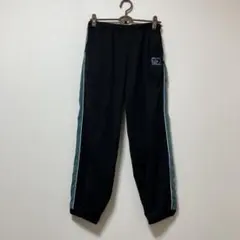 ドラッグストアーズ　パンツ　ジャージ　スポーツ　ぶたさん　刺繍　ブラック　秋　冬