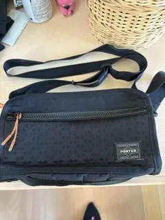 porter サコッシュ