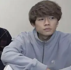 Stussy STOCK LOGO MOCK SWEAT コムドットゆうた着用のサムネイル