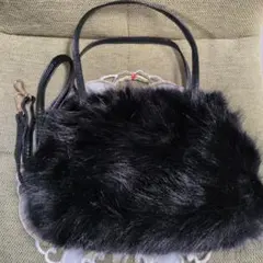 【期間限定値下げ】黒ファー ハンドバッグ （ショルダー紐付）