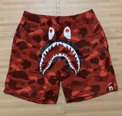赤い迷彩 シャークデザイン ショートパンツ - メルカリ