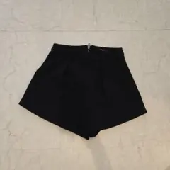 EMODA ブラック タック入りショートパンツ