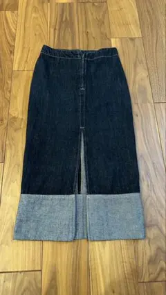 ZARA 黒に近いインディゴ　フロントスリットタイトスカート　サイズXS