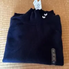 アニヤハインドマーチ　ユニクロ　カシミヤハイネックセーター