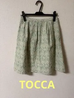 TOCCA フレアスカート　花柄　グリーン×クリーム色　厚手