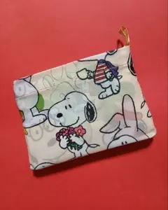 キャラクターエコバッグ　大容量　軽量　折り畳み　スヌーピー