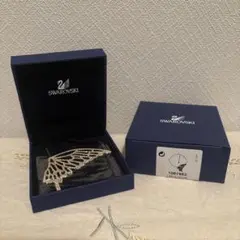 SWAROVSKI ネックレス　蝶モチーフ