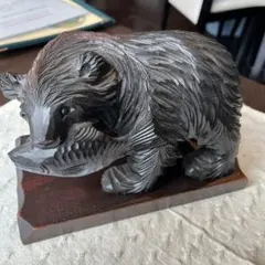木製クマ彫刻 台座付き 約20cm 登別