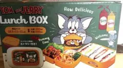 新品未使用☆トム&ジェリーの２段お弁当箱のサムネイル