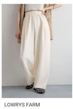 LOWRYS FARMカットイージーコクーンパンツ2 アイボリー