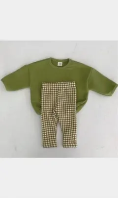 韓国子供服　トップス&チェック柄パンツ　セットアップ　90size