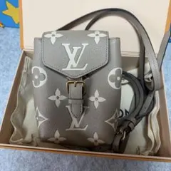 LOUIS VUITTON アンプラント タイニー バックパック グレー - メルカリ