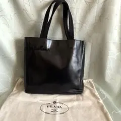 極美品】プラダ ハンドバッグ パテントレザー ロゴ型押し 黒 ギャラン