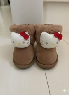 UGG Australia ハローキティ　限定ムートンブーツ サンリオ - ハローキティムートンブーツの通販 by ぼにーショップ