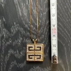 美品✨GIVENCHYジバンシィ、スクウェアレディースネックレス_658 