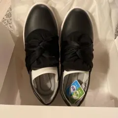 履き心地抜群！ Pansy ブラック スリッポン スニーカー 24.5 3E