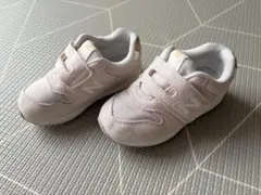 New Balance ピンク スニーカー マジックテープ