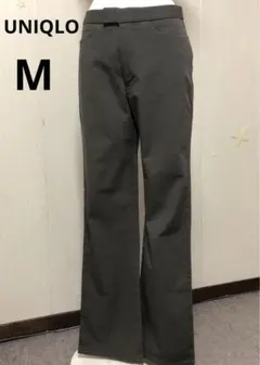 カーキ カジュアルパンツ