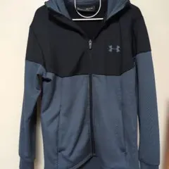 UNDER ARMOUR フード付きパーカー ブラック/グレー