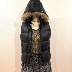 平成ギャル y2k　ファーダウンベスト　グランジ　ダークコア　ダウンベスト　光沢