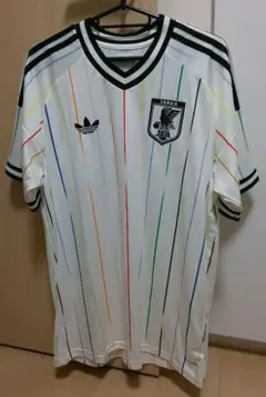 サッカー日本代表 ユニフォーム 新品未使用カラフルデザイン 白 L-206