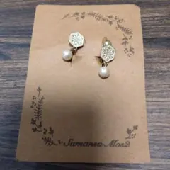 SM2*六角形雪の結晶パール風イヤリング新品