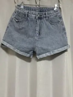 ロールアップヘムハイウエストデニムショートパンツ カラー :ブルー