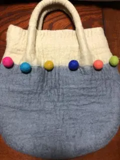 【最終値下げ】フェルトバッグ グレーとクリーム色