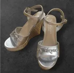 y2k Juicy Couture Silver Wedge Sandalsのサムネイル