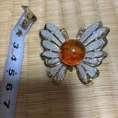 値下げ❣️ブローチ　蝶々型