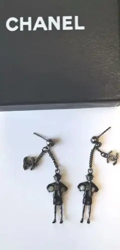 CHANEL、シャネル、ピアス