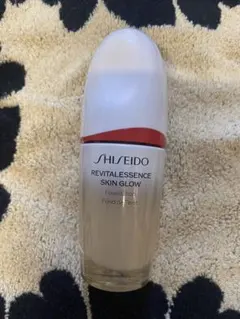 SHISEIDO REVITALESSENCE SKIN GLOW 330