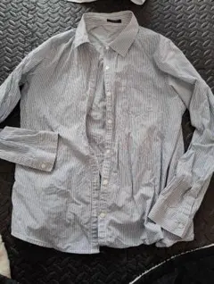 ストライプ 長袖 ボタンアップシャツ