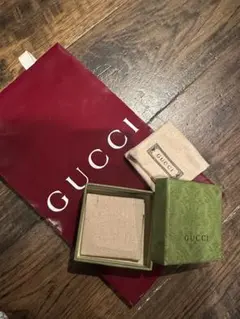 GUCCI 指輪ギフト箱　紙袋もおまけにつけます