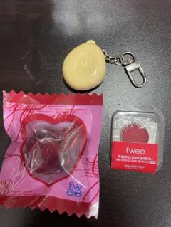 fwee チャームとチークセット