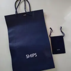 °.·SHIPS ショップ袋 ベロアネイビー巾着ポーチ·.°