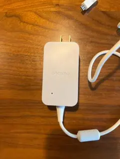 ドコモ　ACアダプタ O5