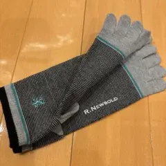 【新品・未使用】R.NEWBOLD 五本指ソックス グレー/ブラック
