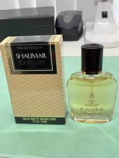 ゲラン・シャリマー オードトワレ 30mlのサムネイル