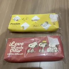 SNOOPY ポーチ　2こセット　新品　PEANUTS