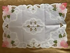 花柄刺繍レーステーブルセンター